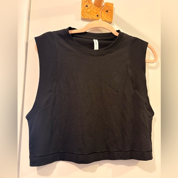 SPANX Tops - Spanx short sleeve
